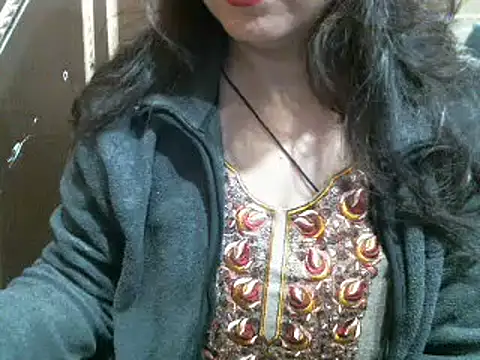 Snapshot of UrsMansi chatting on 12.25.24 UrsMansi online show from 12.25.24