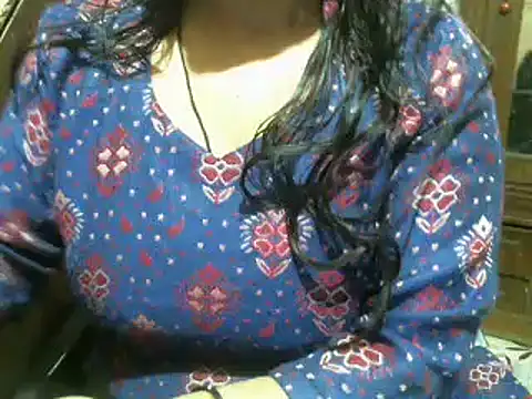 Snapshot of UrsMansi chatting on 01.25.25 UrsMansi online show from 01.25.25