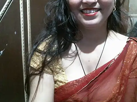 Snapshot of UrsMansi chatting on 02.05.25 UrsMansi online show from 02.05.25