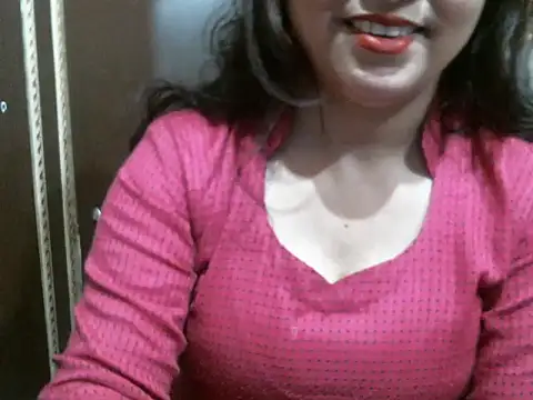 Snapshot of UrsMansi chatting on 02.15.25 UrsMansi online show from 02.15.25