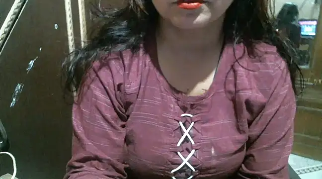 Snapshot of UrsMansi chatting on 03.02.25 UrsMansi online show from 03.02.25