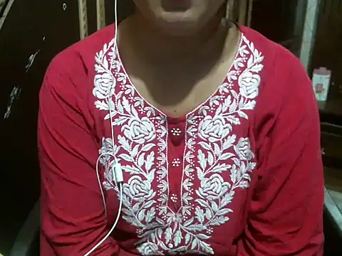 Snapshot of UrsMansi chatting on 09.10.25 UrsMansi online show from 09.10.25