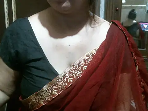 Snapshot of UrsMansi chatting on 04.29.26 UrsMansi online show from 04.29.26