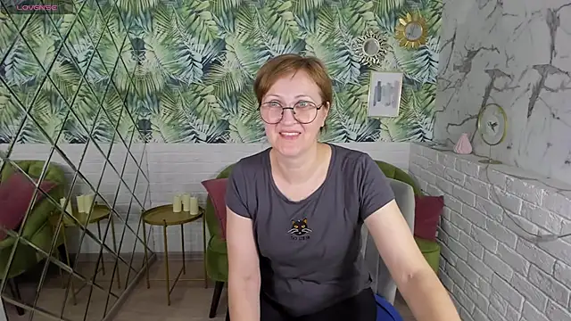 Paris Cherry online show from 03.09.25