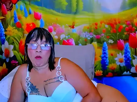 Snapshot of indianroxy chatting on 05.23.26 indianroxy online show from 05.23.26