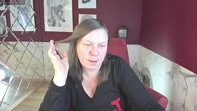 KellyPerfection online show from 12.18.25