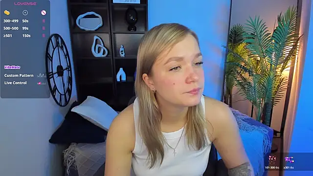 BellaDreamy online show from 11.14.25