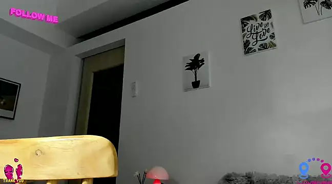 Snapshot of hottycrishina chatting on 03.02.25 hottycrishina online show from 03.02.25