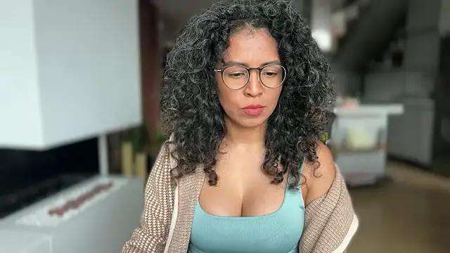 illaroom online show from 12.16.25