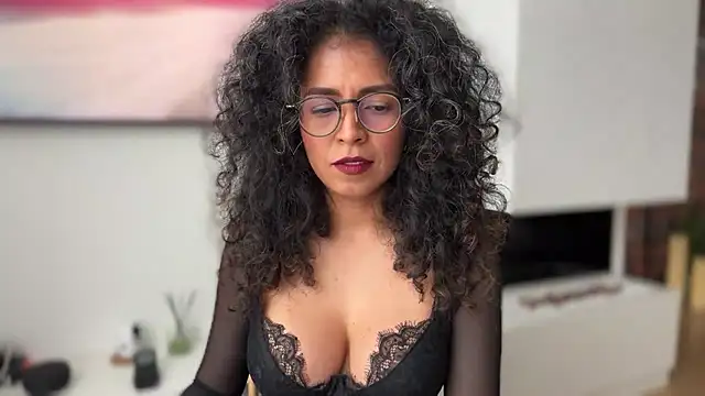 illaroom online show from 12.19.25