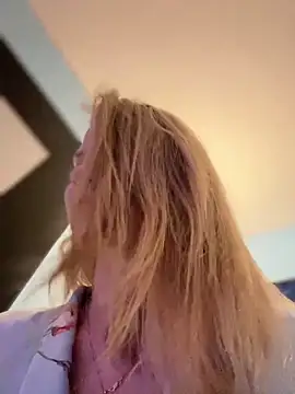 AnastasiaAniess online show from 02.22.25