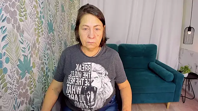 Snapshot of LindaPassionate chatting on 02.09.26 LindaPassionate online show from 02.09.26