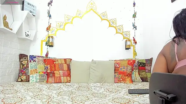 LadyNahir online show from 02.07.26