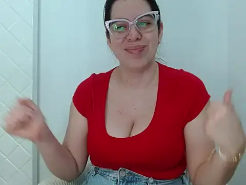 Snapshot of ashlymoon chatting on 06.25.26 ashlymoon online show from 06.25.26