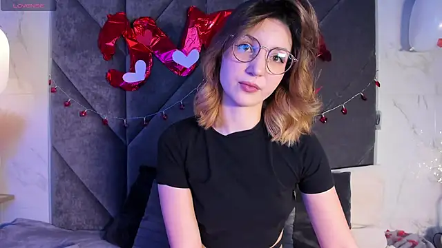 Snapshot of JaneGraceful chatting on 02.17.25 JaneGraceful online show from 02.17.25