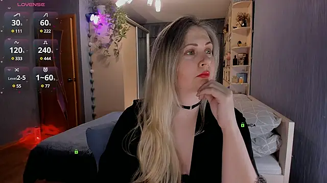 SweetLanna online show from 12.22.24