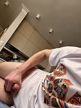 Snapshot of Jamiepenis chatting on 12.22.24 Jamiepenis online show from 12.22.24