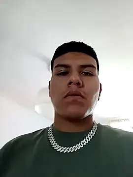 Snapshot of mikeeeeeell chatting on 09.24.25 mikeeeeeell online show from 09.24.25