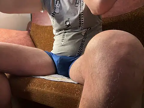 Snapshot of MarkReeds chatting on 02.13.25 MarkReeds online show from 02.13.25