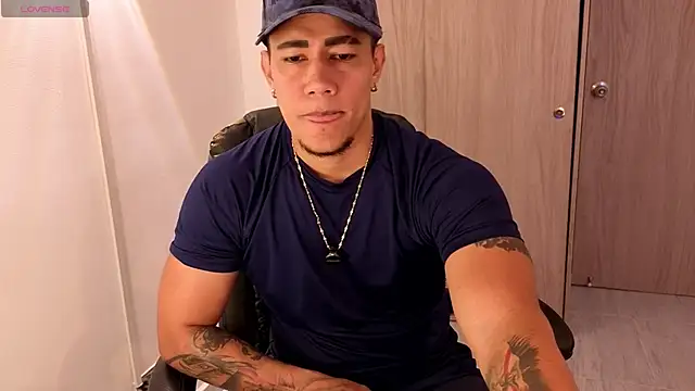 CRAZYBOYLOVE online show from 02.11.26