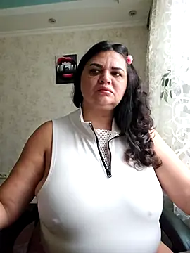 Snapshot of littleRikka chatting on 10.10.25 littleRikka online show from 10.10.25