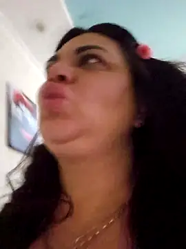 Snapshot of littleRikka chatting on 10.10.25 littleRikka online show from 10.10.25