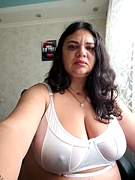 littleRikka online show from 11.03.25