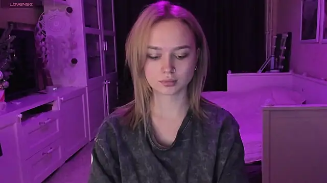 MaryDreaminess online show from 01.19.25