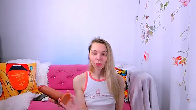 Snapshot of The_Deep_Passion chatting on 01.10.25 The Deep Passion online show from 01.10.25