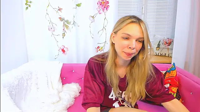 Snapshot of The_Deep_Passion chatting on 09.26.25 The Deep Passion online show from 09.26.25