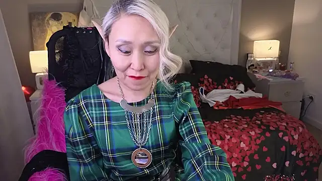 RoxalanaStar online show from 03.29.26