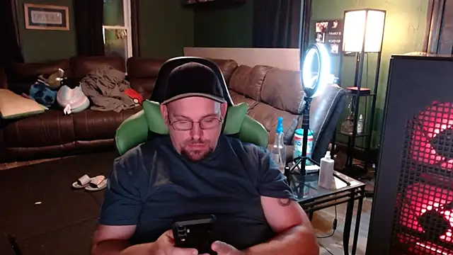 Hunter Largoxh online show from 11.24.25