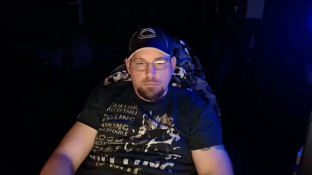 Hunter Largoxh online show from 03.06.26