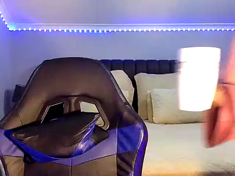 BOOTYBANGER24xx online show from 10.11.25