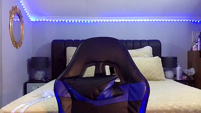 BOOTYBANGER24xx online show from 11.21.25