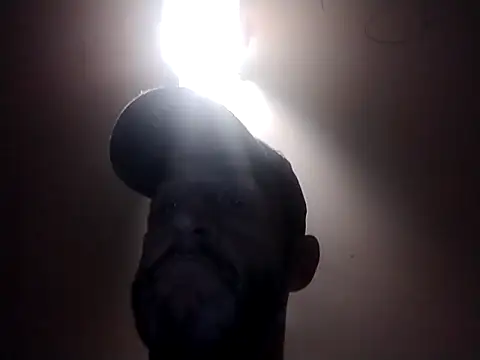 Snapshot of ThickDMatty@xh chatting on 02.28.25 ThickDMattyxh online show from 02.28.25