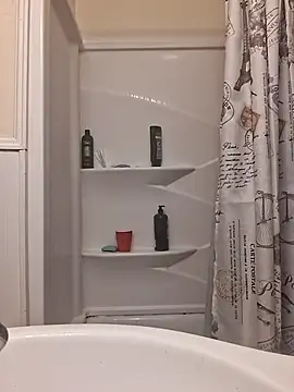 Snapshot of ThickDMatty@xh chatting on 10.31.25 ThickDMattyxh online show from 10.31.25