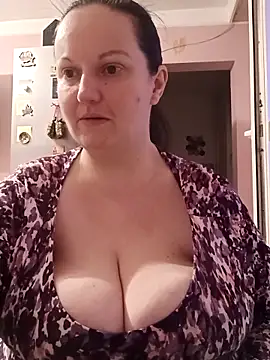 BustyLadyAlma online show from 02.01.26