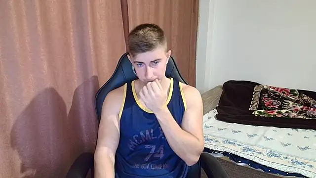 Todhorny9873 online show from 12.20.24