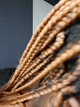 SWEETDOLLY29XX online show from 03.31.26