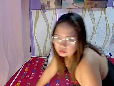 BURBERRY69 online show from 03.09.26