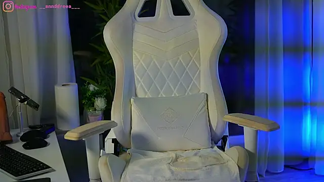 perfectt33n online show from 12.06.24