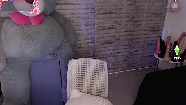 TinnaCobb online show from 03.10.26