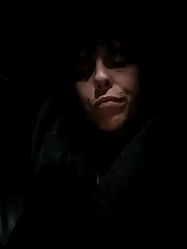 misscectito13 online show from 12.04.25