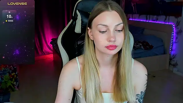 BiMolly online show from 12.05.25