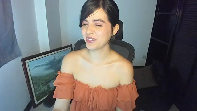 Snapshot of mia_collins_x chatting on 09.12.25 mia collins x online show from 09.12.25