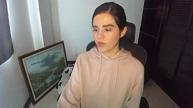 Snapshot of mia_collins_x chatting on 09.13.25 mia collins x online show from 09.13.25