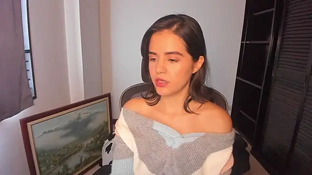 Snapshot of mia_collins_x chatting on 10.08.25 mia collins x online show from 10.08.25