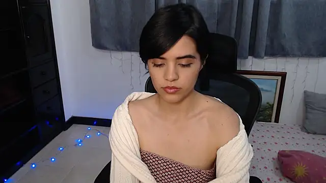 Snapshot of mia_collins_x chatting on 05.31.26 mia collins x online show from 05.31.26