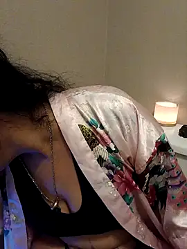 PichyPrettyPussy online show from 12.30.24